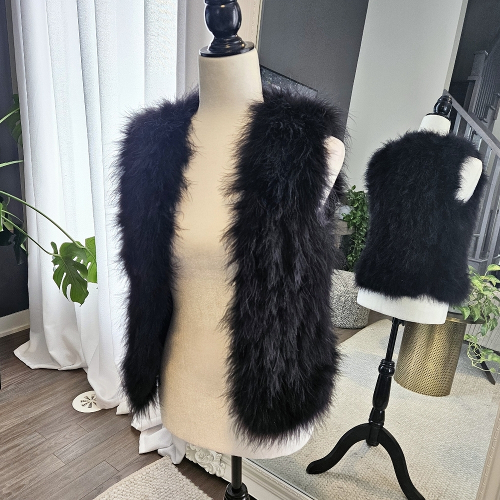 CLUB MONACO feather vest